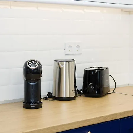 2bd In The Heart Of With Parking - Blue By Flat Mаnаger Apartman *