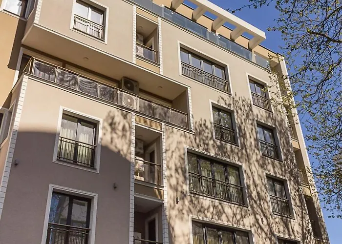 2bd In The Heart Of With Parking - Blue By Flat Mаnаger *