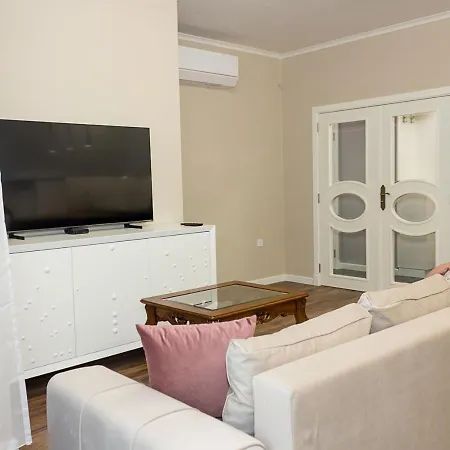 Apartment 2bd In The Heart Of With Parking - Blue By Flat Mаnаger *